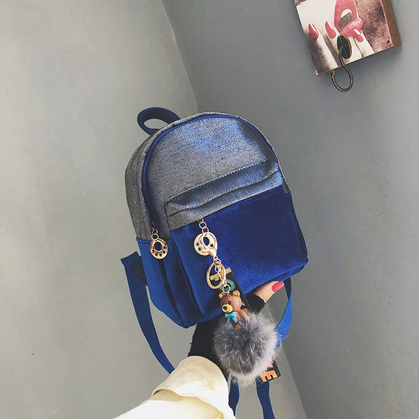 Rucsac mic de dama actual cu accesoriu in mai multe culori