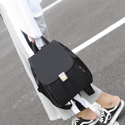 Eko bőrből készült elegáns női hátizsák fekete színben