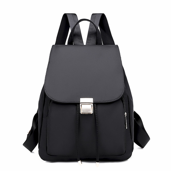 Eko bőrből készült elegáns női hátizsák fekete színben