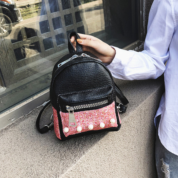 Modern női kis hátizsák több színben gyöngyökkel