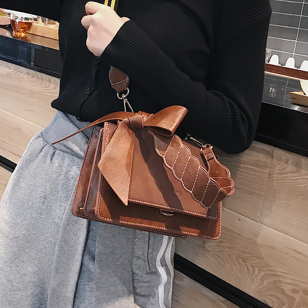 Geanta dama cu panglica in mai multe culori