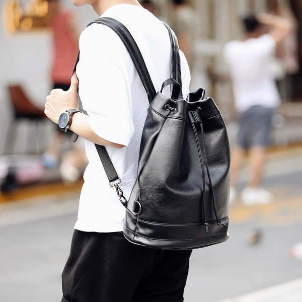 Rucsac elegant pentru bărbați din piele ecologică de culoare neagră