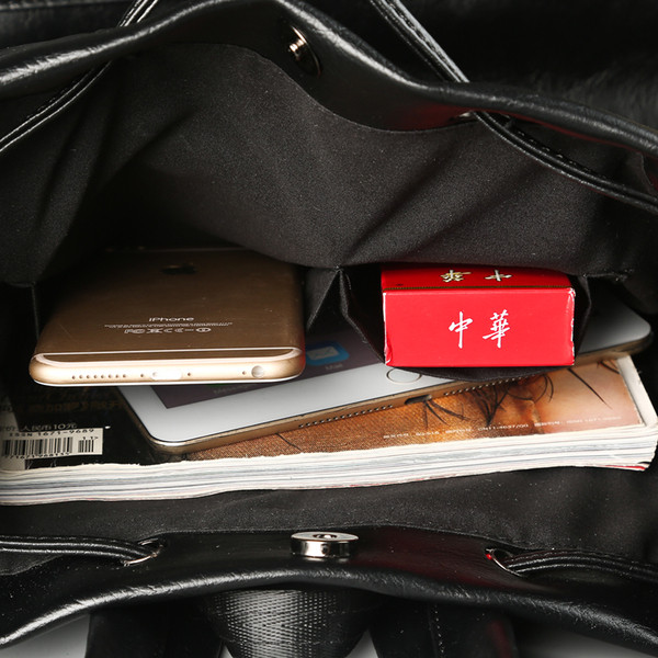 Rucsac elegant pentru bărbați din piele ecologică de culoare neagră