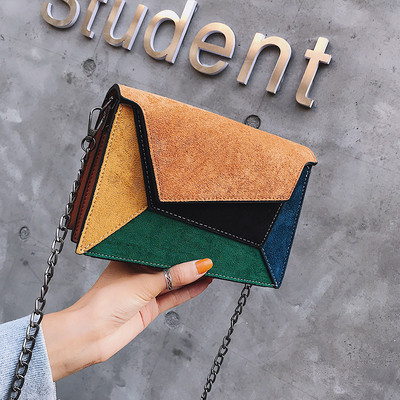 Stílusos női színes táska hosszú füllel