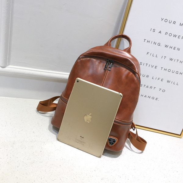 Alkalmi ekobőr hátizsák férfi és női pénztárcával