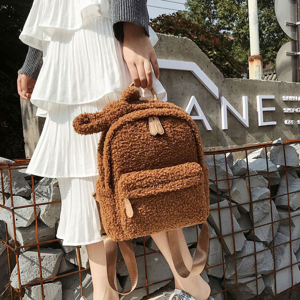 Korszerű női pehely hátizsák levehető szalaggal több színben