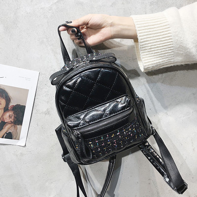 Μοντέρνο γυναικείο σακίδιο με μπροστινή τσέπη σε διάφορα χρώματα