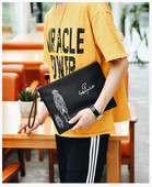 Modern férfi táska fekete színű rátéttel