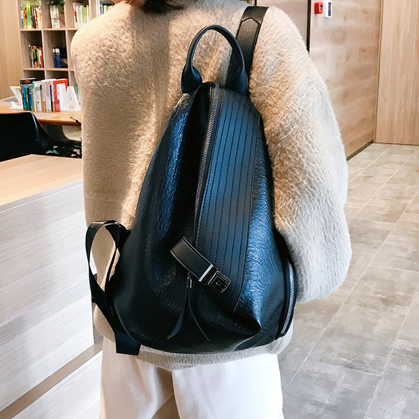 Rucsac de dama din piele ecologica in negru si maro