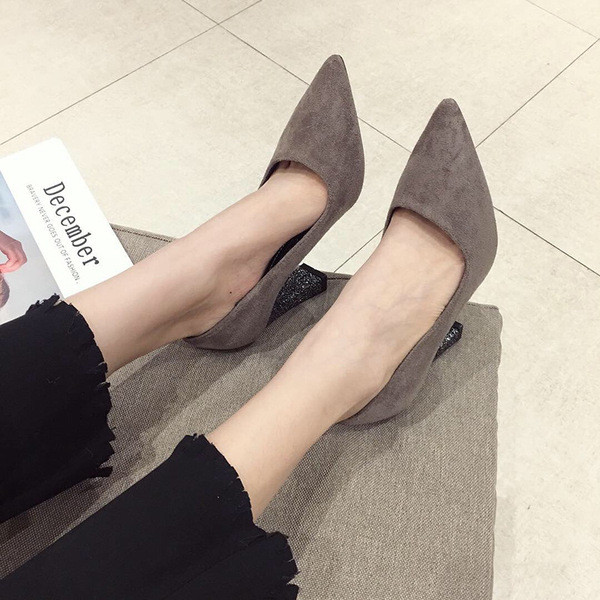 Stílusos női velúr cipő, fényes sarok hatású két színben