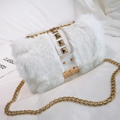 Κομψή  γυναικεία τσάντα  σε διάφορα χρώματα