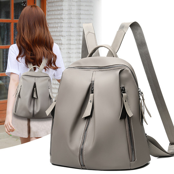 Modern női hátizsák két színben cipzárral