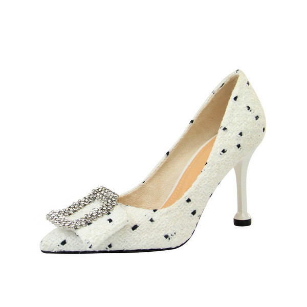 Pantofi de dama actuali cu cadru de catarare alb-negru