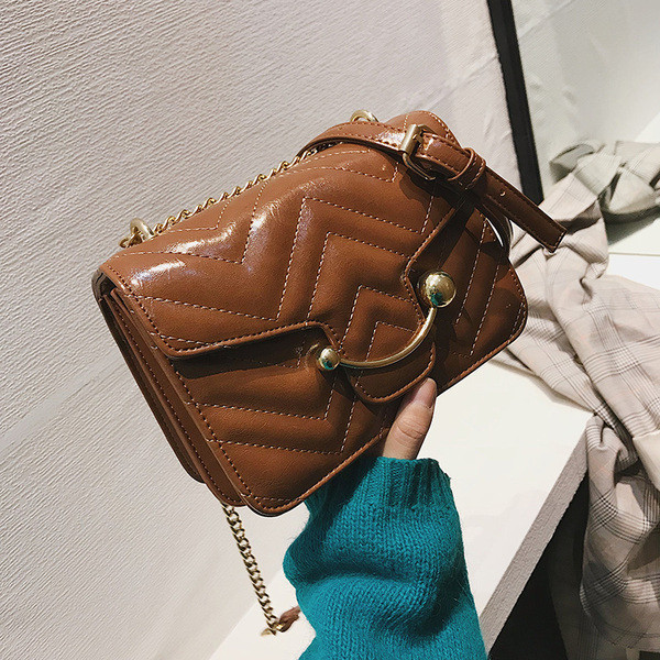 Öko bőrből készült elegáns női táska többféle színben