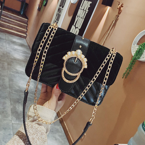 Geanta de dama eleganta cu maner lung