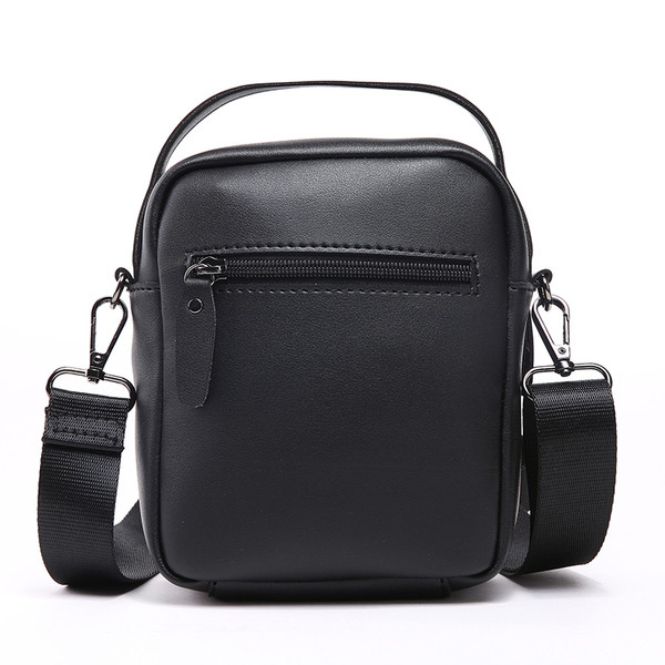 Geanta barbati din piele ecologica cu inscriptie in doua culori