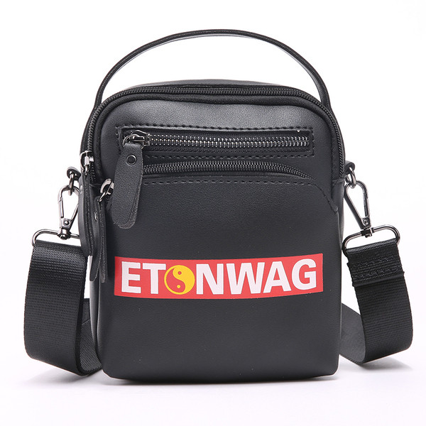 Geanta barbati din piele ecologica cu inscriptie in doua culori