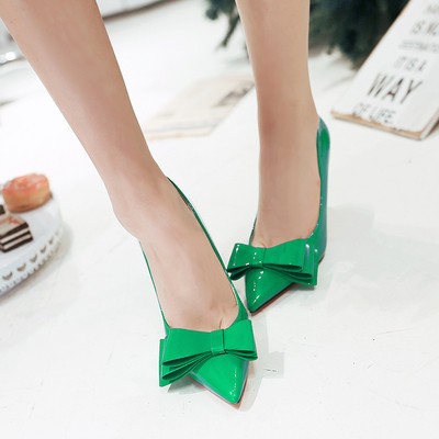 Μοντέρνα γυναικεία  παπούτσια λουστρίν  με κορδέλα σε διάφορα χρώματα