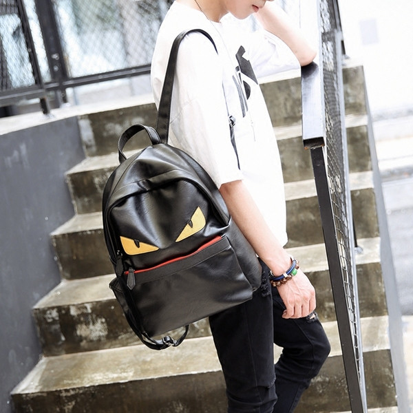 Férfi öko bőr hátizsák fekete színben 3D elemmel