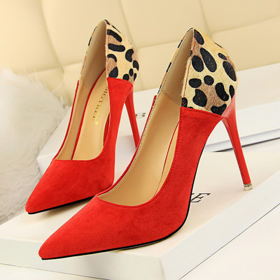 Επίσημα γυναικεία παπούτσια από οικολογικό σουέτ με διάφορα χρώματα