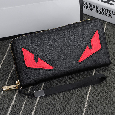 Alkalmi férfi pénztárca 3D elemmel, négy színben