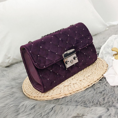 Κομψή γυναικεία τσάντα με βελούδινη διακόσμηση σε τρία χρώματα