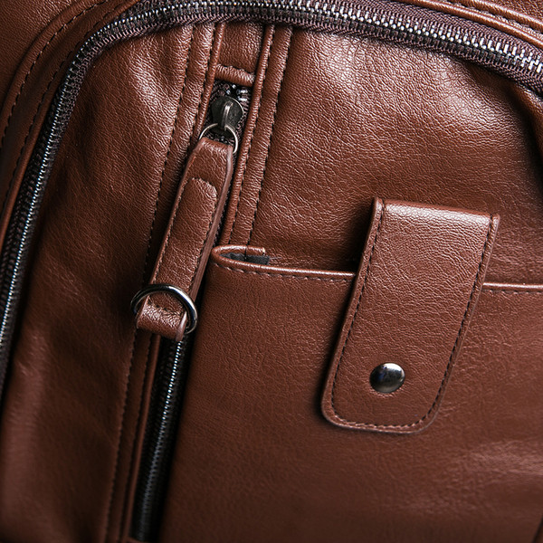 Μοντέρνο ανδρικό  σακίδιο σε καφέ και μαύρο χρώμα