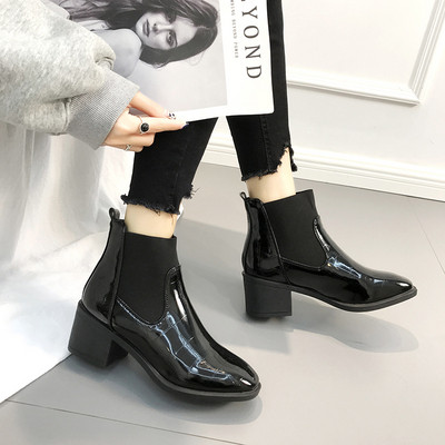 Γυναικείες λουστρίν γυναικείες μπότες  σε μαύρο χρώμα
