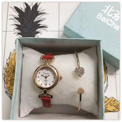 Stílusos női karóra vékony szíjjal eco bőrből több színben