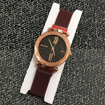 Κομψό γυναικείο ρολόι με μπροκάρ σε διάφορα χρώματα