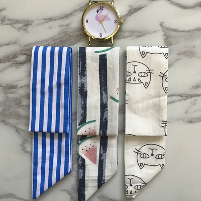 Μοντέρνο γυναικείο  ρολόι με τρία λουράκια σε διάφορα χρώματα