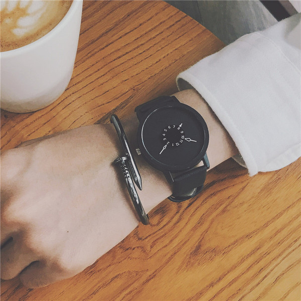 Modern férfi karóra három színben