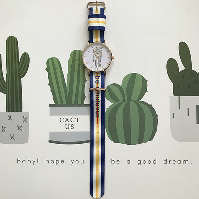 Καθημερινό γυναικείο  ρολόι με στρογγυλό σχήμα σε διάφορα χρώματα