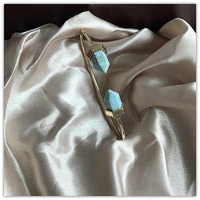 Modern női fém karkötő két színben