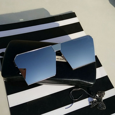 Μοντέρνα γυαλιά ηλίου με καθρέφτη εμφάνιση κατάλληλα για γυναίκες και άνδρες