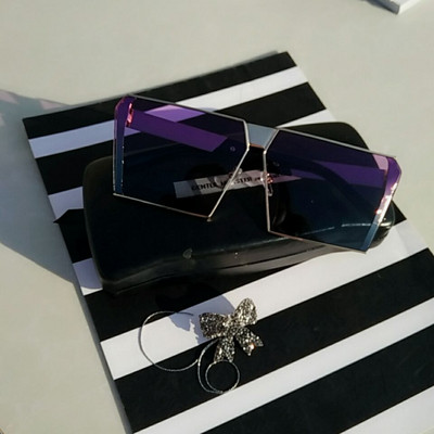 Μοντέρνα γυαλιά ηλίου με καθρέφτη εμφάνιση κατάλληλα για γυναίκες και άνδρες