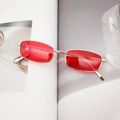 Modern női szemüveg - retro stílusú több színben