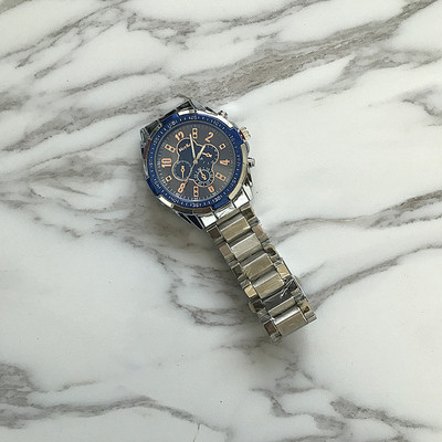 Κομψό ανδρικό ρολόι με μεταλλική αλισίδα σε διάφορα χρώματα