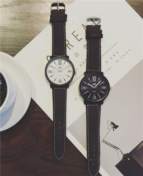 Κομψό ανδρικό ρολόι σε μαύρο και άσπρο χεώμα