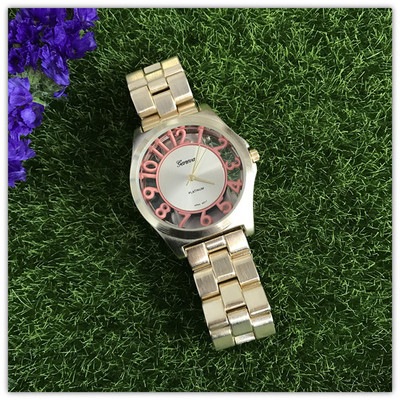 Női modern karóra színes számokkal