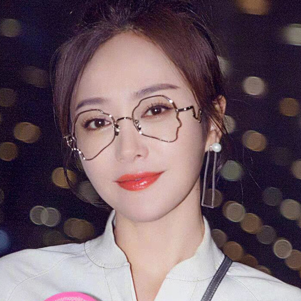 Μοντέρνο μοντέλο γυναικεία γυαλιά ηλίου σε διάφορα χρώματα