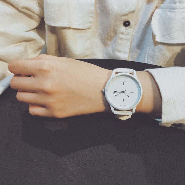 Ανδρικό ρολόι σε μαύρο, λευκό και μπλε χρώμα