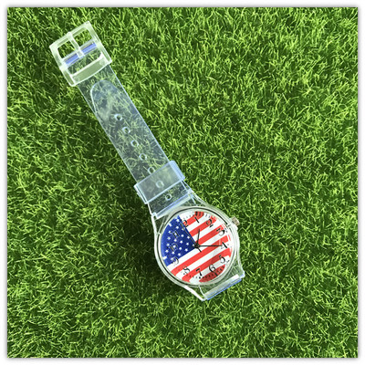 Καθημερινό γυναικέιο ρολόι με διαφανή λουράκι και διάφορες εφαρμογές