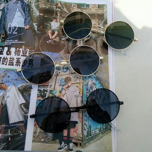 Ретро дамски слънчеви очила -кръгла форма в няколко цвята 