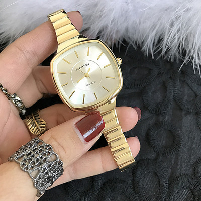 Modern női karóra vékony szíjjal, öt színben