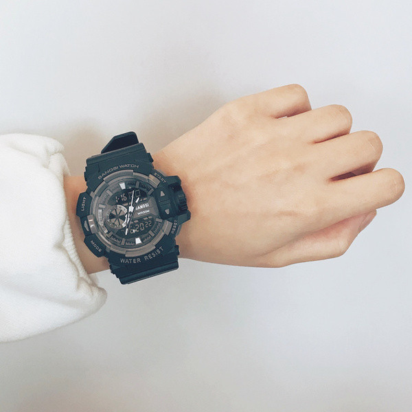 Ανδρικό ρολόι με λουρί σιλικόνης σε τέσσερα χρώματα