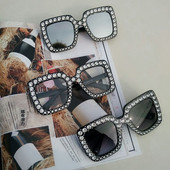 Ochelari de soare moderni pentru femei în formă pătrată - mai multe culori