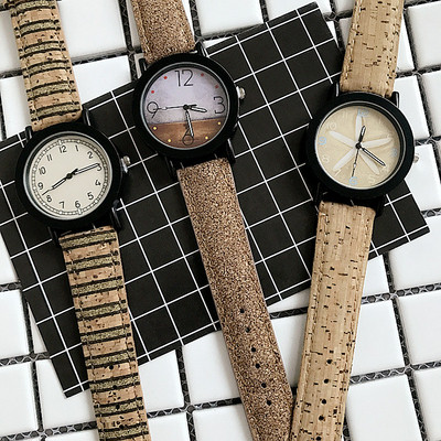 Нов модел дамски часовник в три цвята
