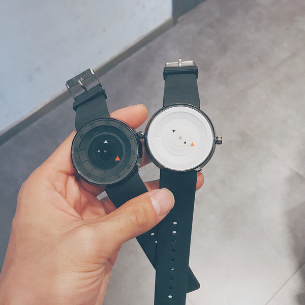 Férfi karóra három színben, öko bőr szíjjal