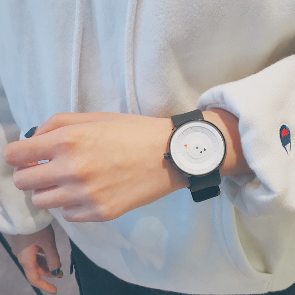 Férfi karóra három színben, öko bőr szíjjal